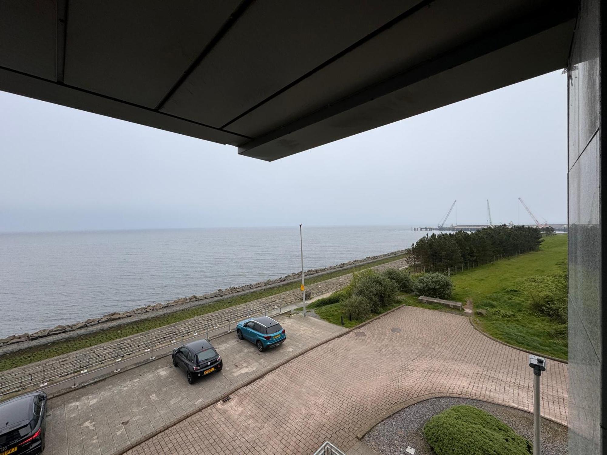 Ocean Park Apartments - Oceanfront And Sea View - Free Parking And Fast Wifi Edinburgh Exterior foto