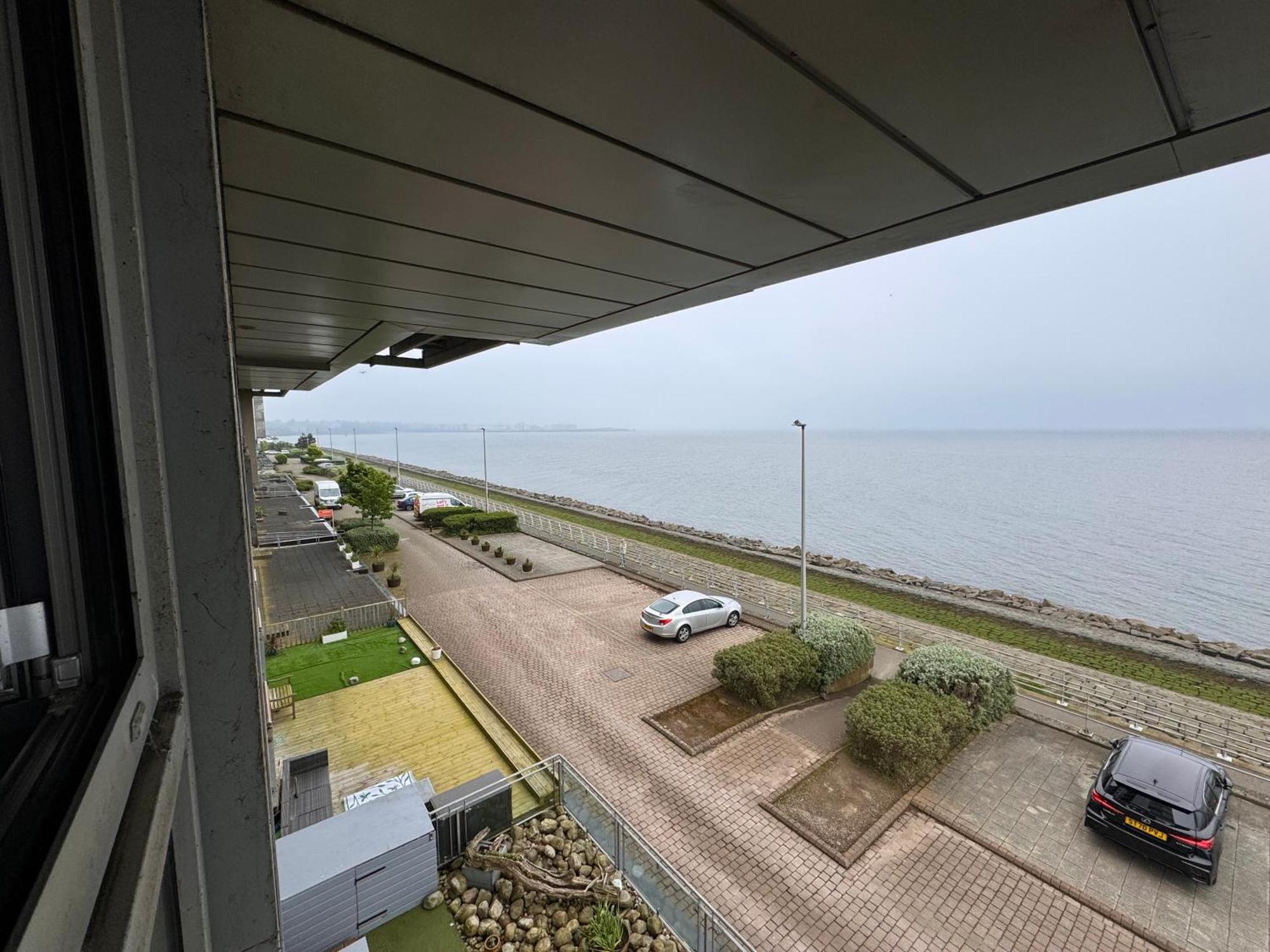 Ocean Park Apartments - Oceanfront And Sea View - Free Parking And Fast Wifi Edinburgh Exterior foto